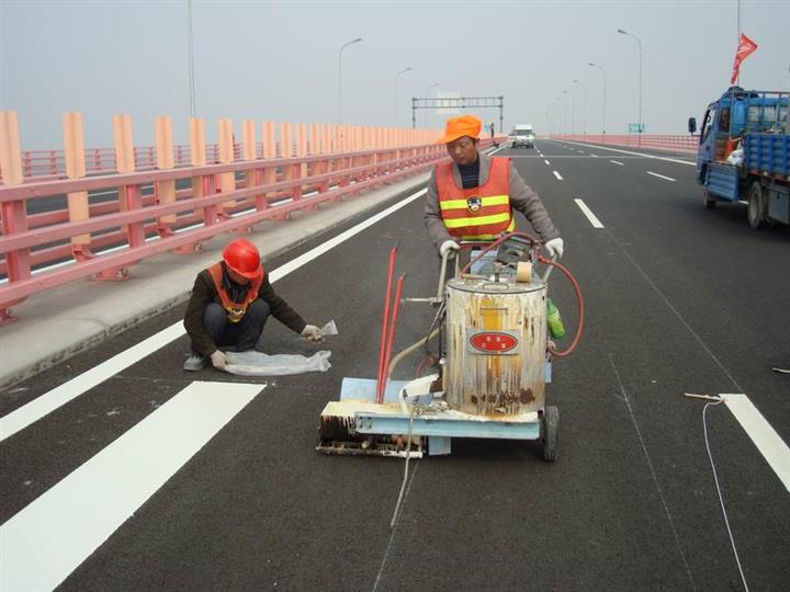 杭州新交规增加的最新交通标志标线有哪些？